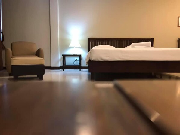 Family Triple Room | In-room safe, desk, blackout drapes, free WiFi