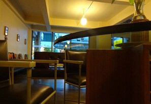 로비 좌석 공간