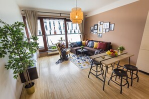 Deluxe Apartment, Non Smoking | Private kitchenette