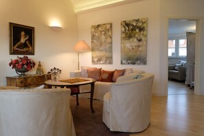 Studio Apartment | Wohnzimmer