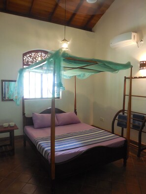 Private Villa - Coconut Treehouse (Unawatuna)