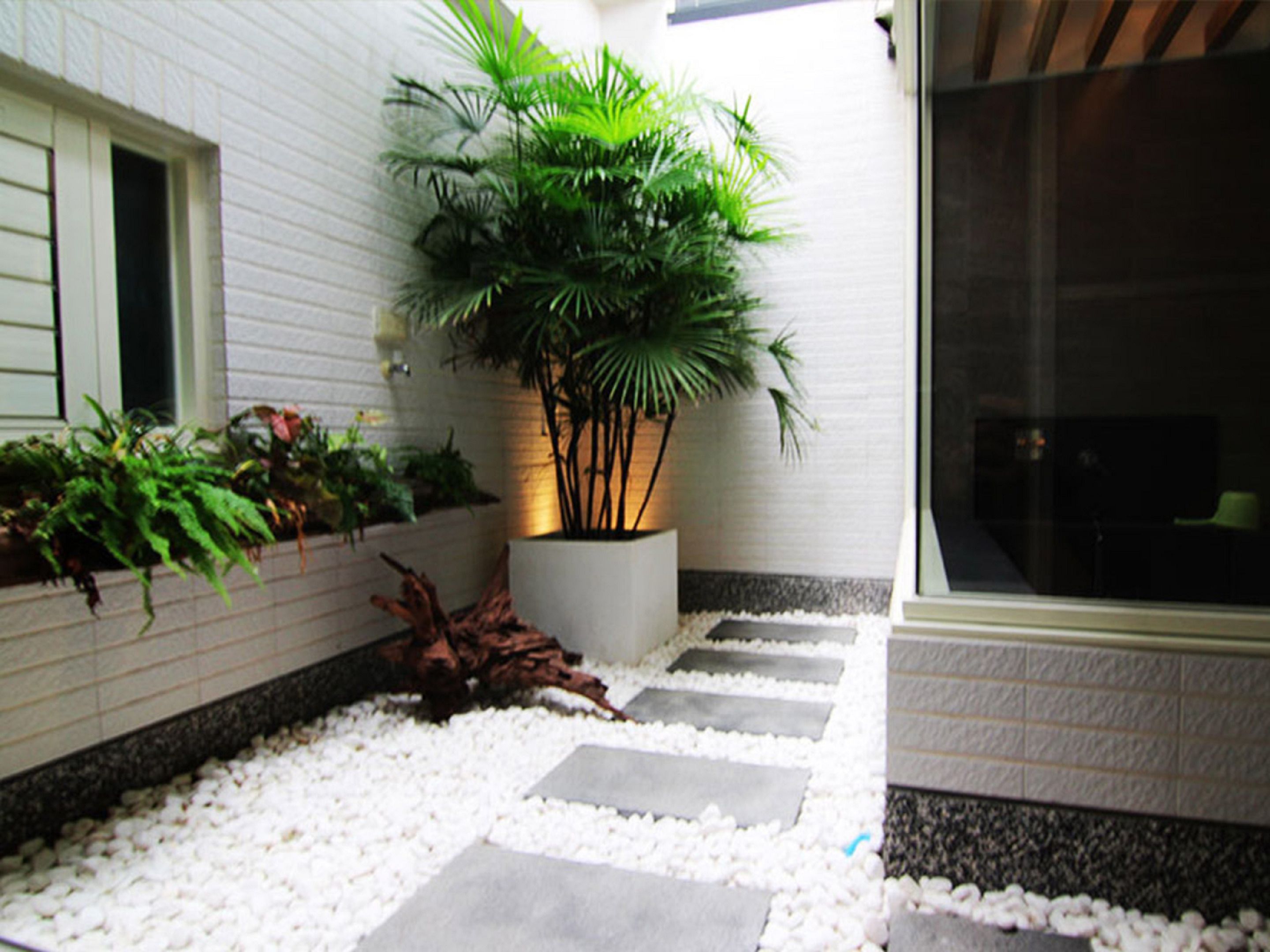 Family Quadruple Room, 2 Double Beds, Non Smoking | Down comforters, individually decorated, individually furnished, desk