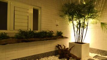 Down duvets, individually decorated, individually furnished, desk