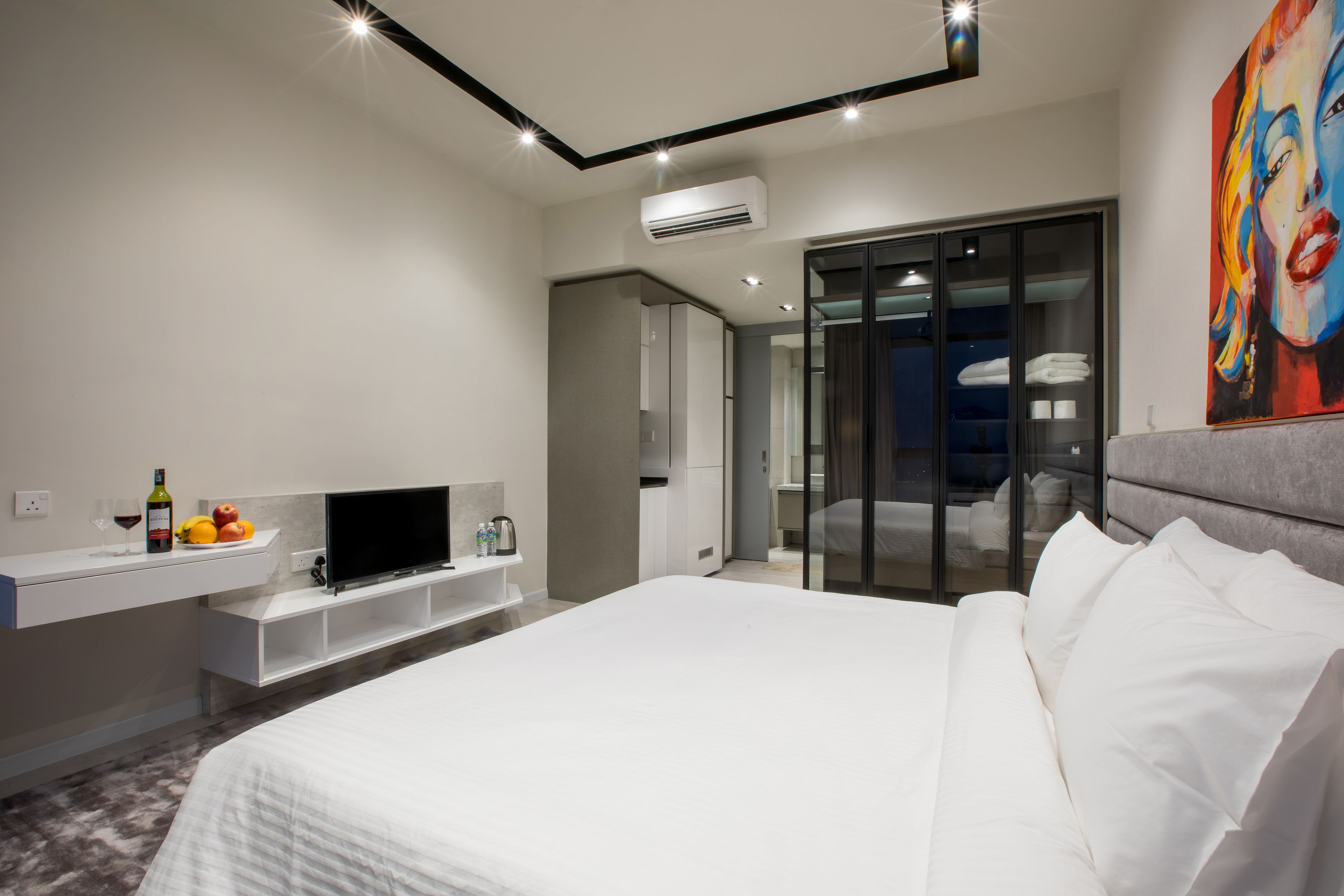 华丽套房, 1 张特大床 | 埃及棉床单、高档床上用品、办公桌、遮光窗帘