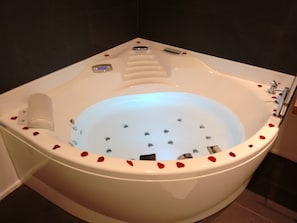 Jetted bathtub - A Cantaruxa Maruxa (Mondariz)