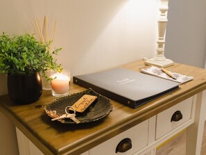 Luxury Apartment, Ensuite | Miscellaneous