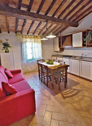 Appartamento, 2 camere da letto | Cucina privata | Frigorifero con congelatore, microonde, piano cottura