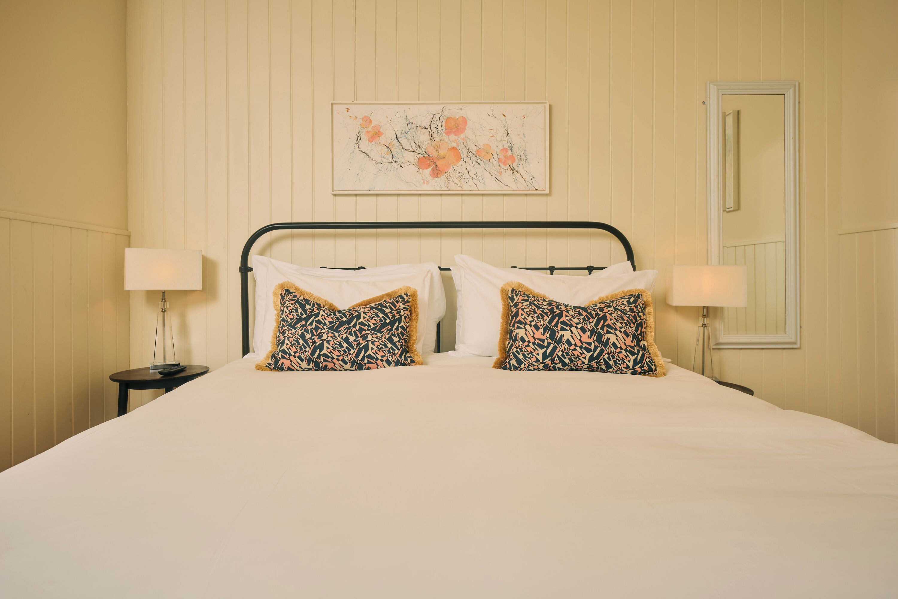 Deluxe Double Room, Sea View | Free minibar items, free WiFi, bed sheets