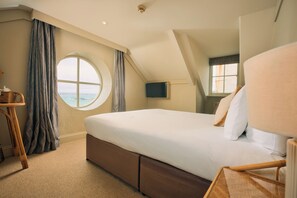 Premium Quadruple Room, 2 Bedrooms, Sea View | Free minibar items, free WiFi, bed sheets - The Godolphin (Marazion)