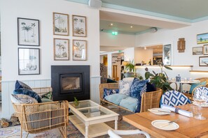 Breakfast, lunch and dinner served - The Godolphin (Marazion)