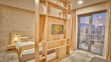 Deluxe Double or Twin Room, Non Smoking | Premium bedding, pillowtop beds, minibar, in-room safe