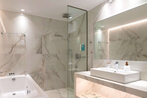 Designer toiletries, hair dryer, bathrobes, slippers - High Beach White (Hersonissos)