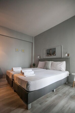 Iron/ironing board, free cribs/infant beds, free WiFi, bed sheets - Xenios Hotel (Kassandra)