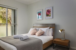 タウンホーム 1 ベッドルーム | 1 室のベッドルーム、アイロン / アイロン台、WiFi (無料)、ベッドシーツ