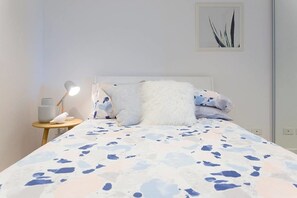 Apartment, 2 Bedrooms | 2 bedrooms, iron/ironing board, bed sheets