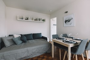 Apartment, 1 Bedroom | Living area