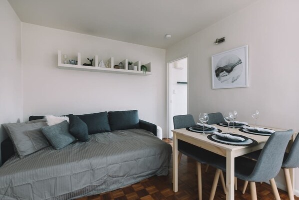 Apartment, 1 Bedroom | Living area