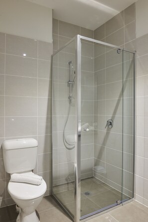 Apartment, 2 Bedrooms | Bathroom - Cute, Homey Apartment In Chadstone (Malvern East)