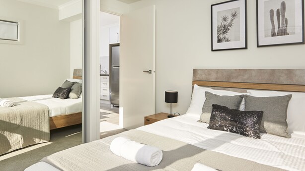 Apartment, 2 Schlafzimmer | 2 Schlafzimmer, Bügeleisen/Bügelbrett, kostenloses WLAN, Bettwäsche