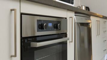 Apartment, 1 Bedroom | Private kitchen