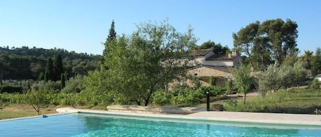 Piscine extérieure