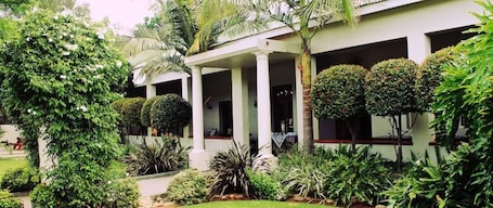 Property entrance. Ripple Hill Hotel