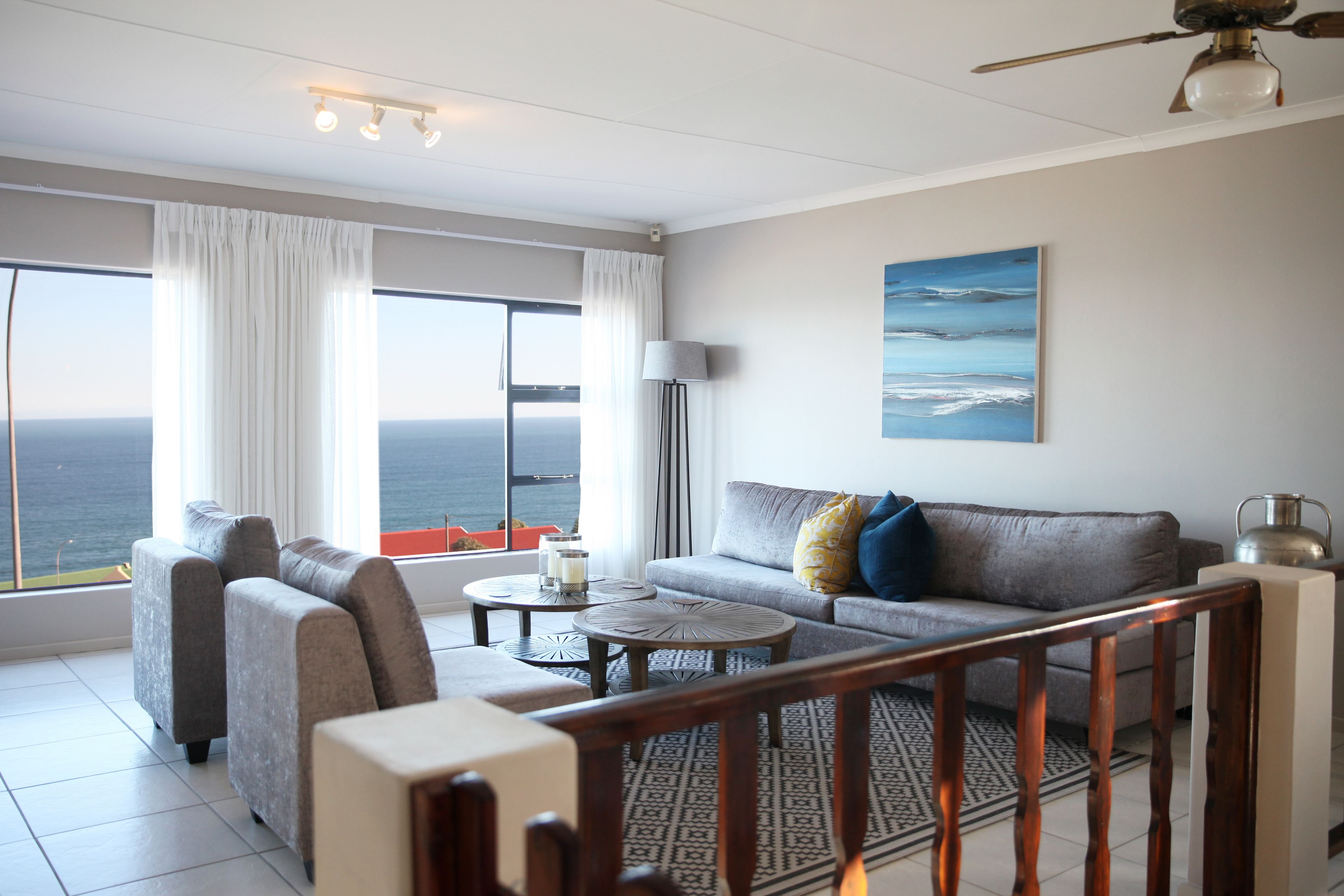 -32 吋平面電視連衛星電視頻道、電視