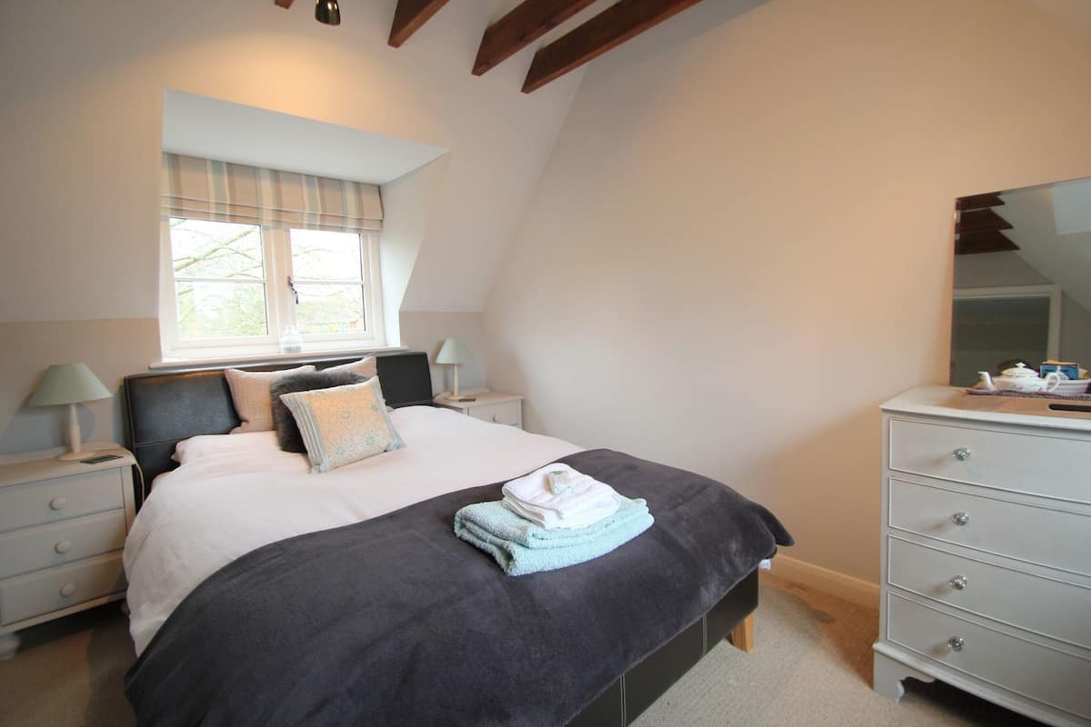Double Room, Non Smoking, Shared Bathroom (Room 1) | Blackout curtains, iron/ironing board (on request), free WiFi