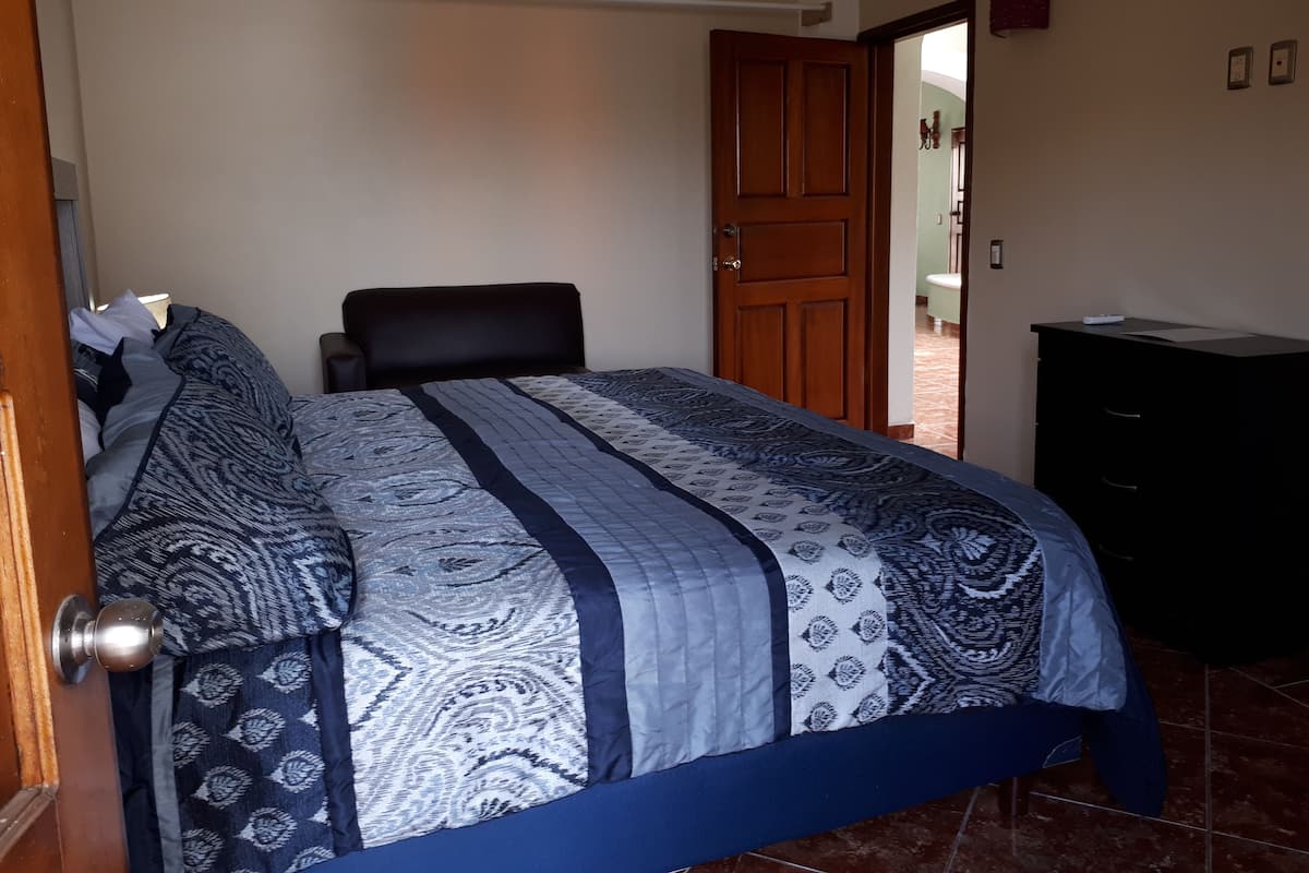Deluxe Double Room | Desk, soundproofing, free WiFi, individually decorated