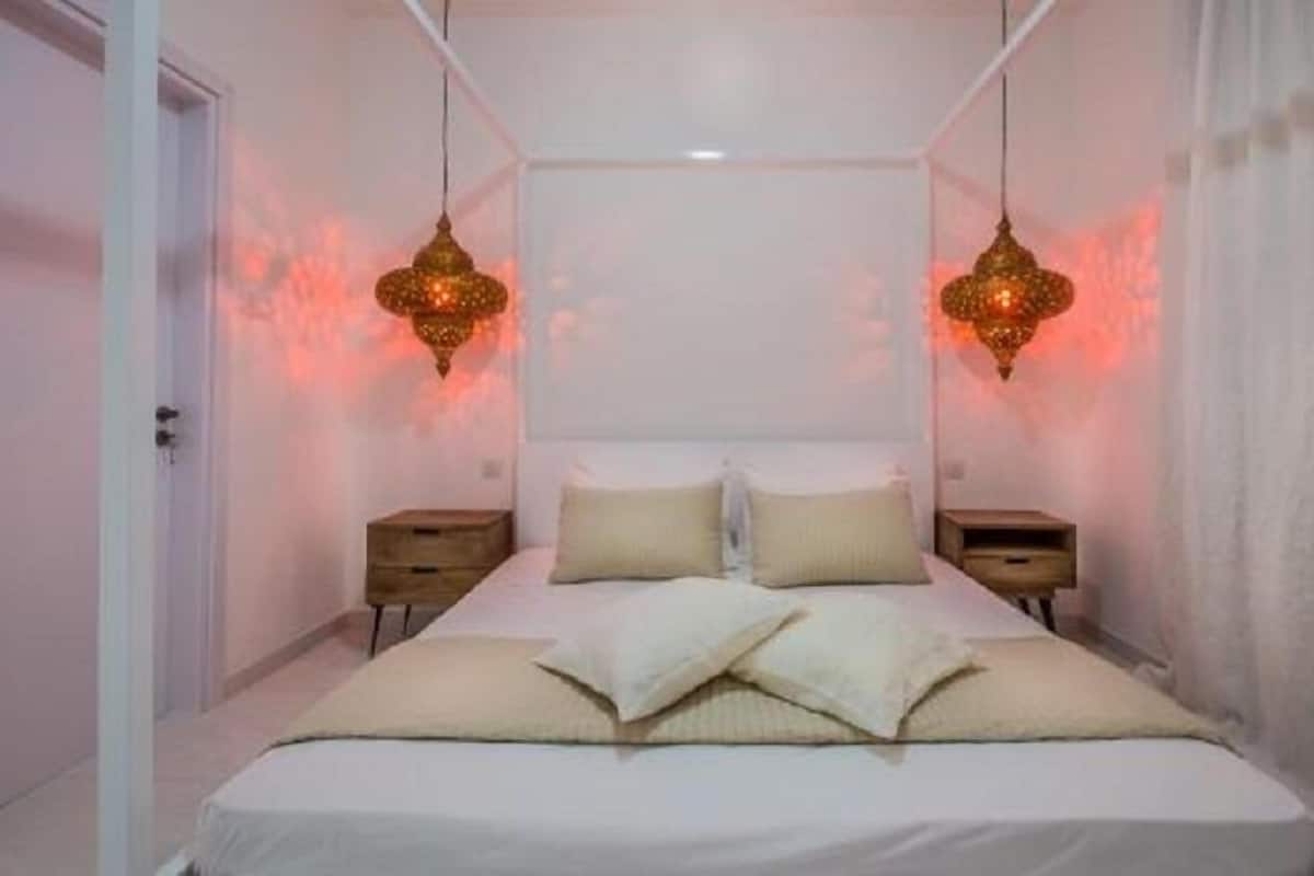 Free minibar items, rollaway beds, free WiFi, bed sheets