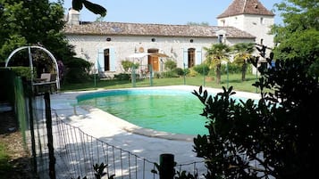 4 piscine all'aperto