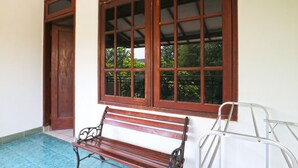 Unclassified image, 5 of 9, button - Hotel Shabine (Surabaya)