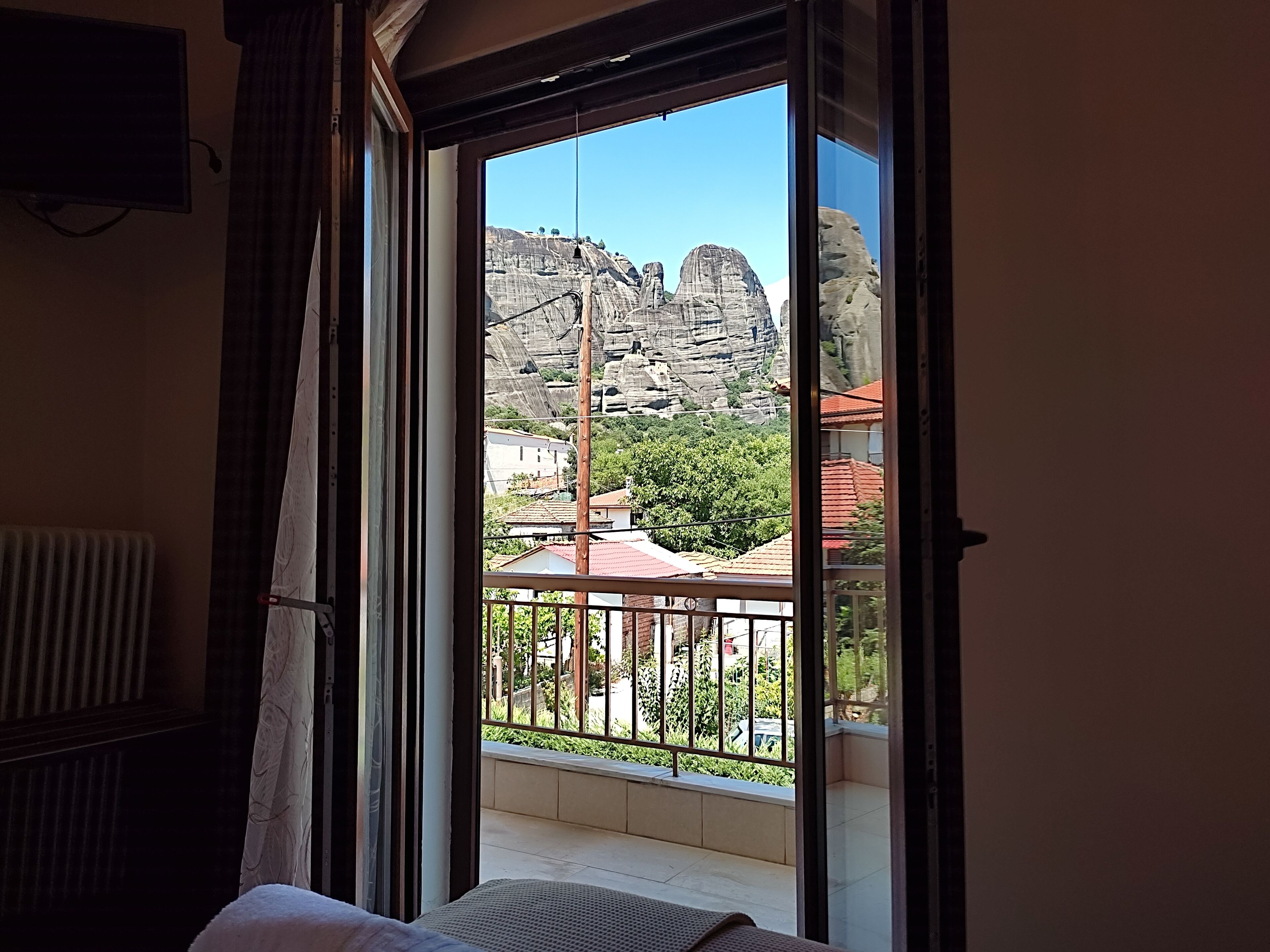 Double Room (Saint Nicolas View) | WiFi (free), bed sheets