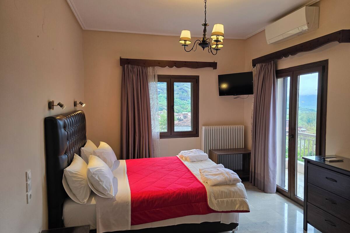 Basic Double Room | Free WiFi