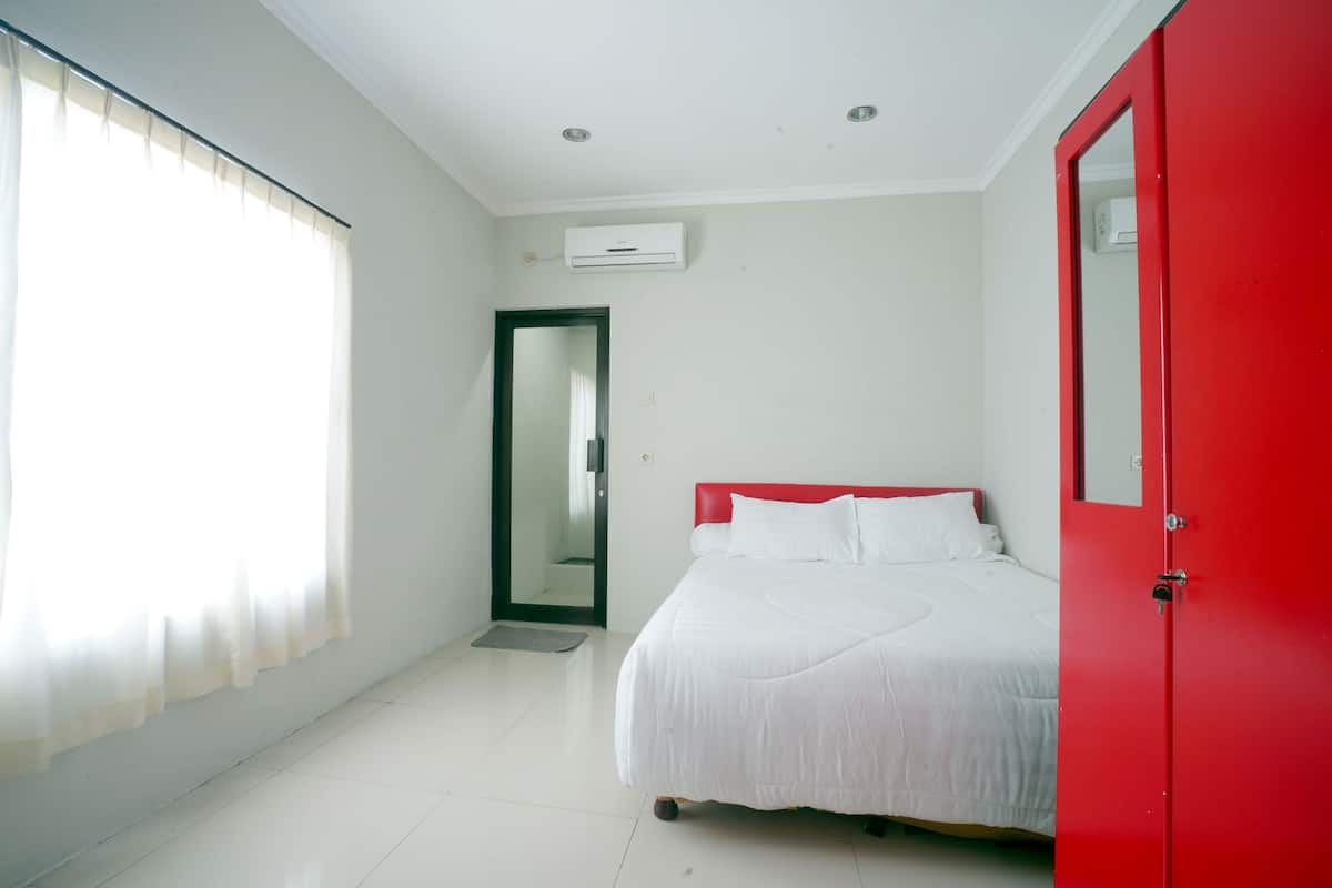 Habitación Deluxe | Escritorio, wifi y ropa de cama