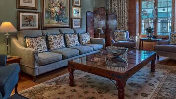 Superior House, 3 Bedrooms | Living area | Flat-screen TV, DVD player