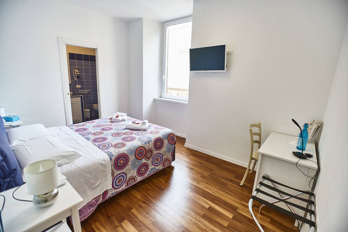 Coffres-forts dans les chambres, bureau, chambres insonorisées