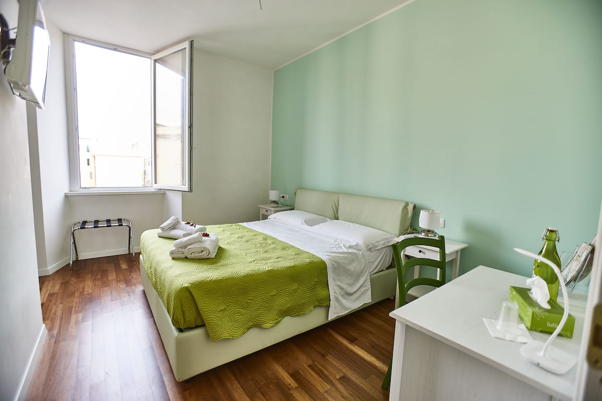 Coffres-forts dans les chambres, bureau, chambres insonorisées