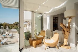 Interior - Cyano Hotel (Agios Vasileios)