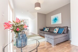 Living area - Rana Court (Oxford)