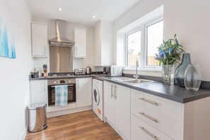 Suite (Morris) | Private kitchen