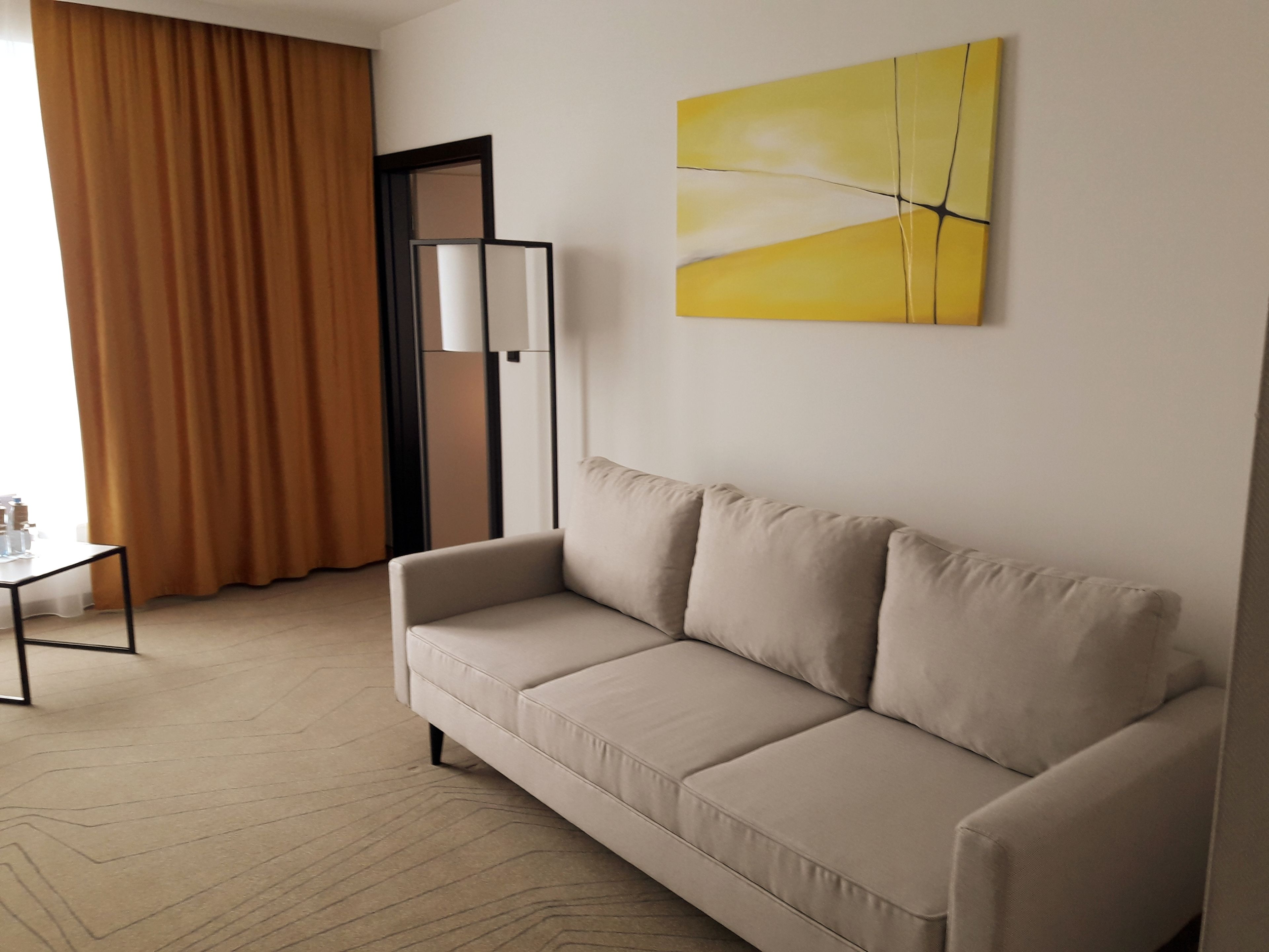 in-room safe, desk, soundproofing, free wifi