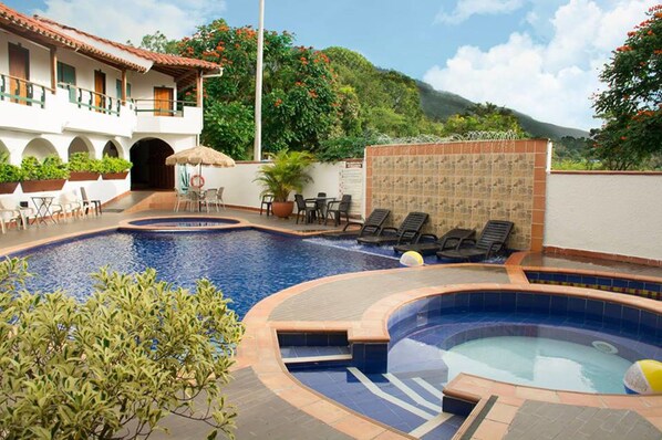 Piscina externa