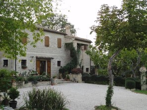 Exterior - Bed & Breakfast La Casa Delle Rondini (Staffolo)