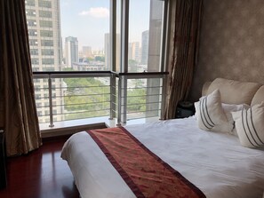Desk, blackout curtains, rollaway beds, free WiFi