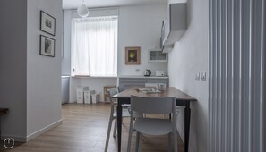 Apartment (1 Bedroom) | Speisen