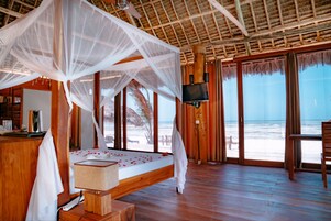 Deluxe Suite | Beach/ocean view