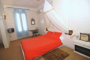Deluxe dubbelrum (Marocaine) | Individuell inredning, unika möbler, gratis wi-fi och sängkläder