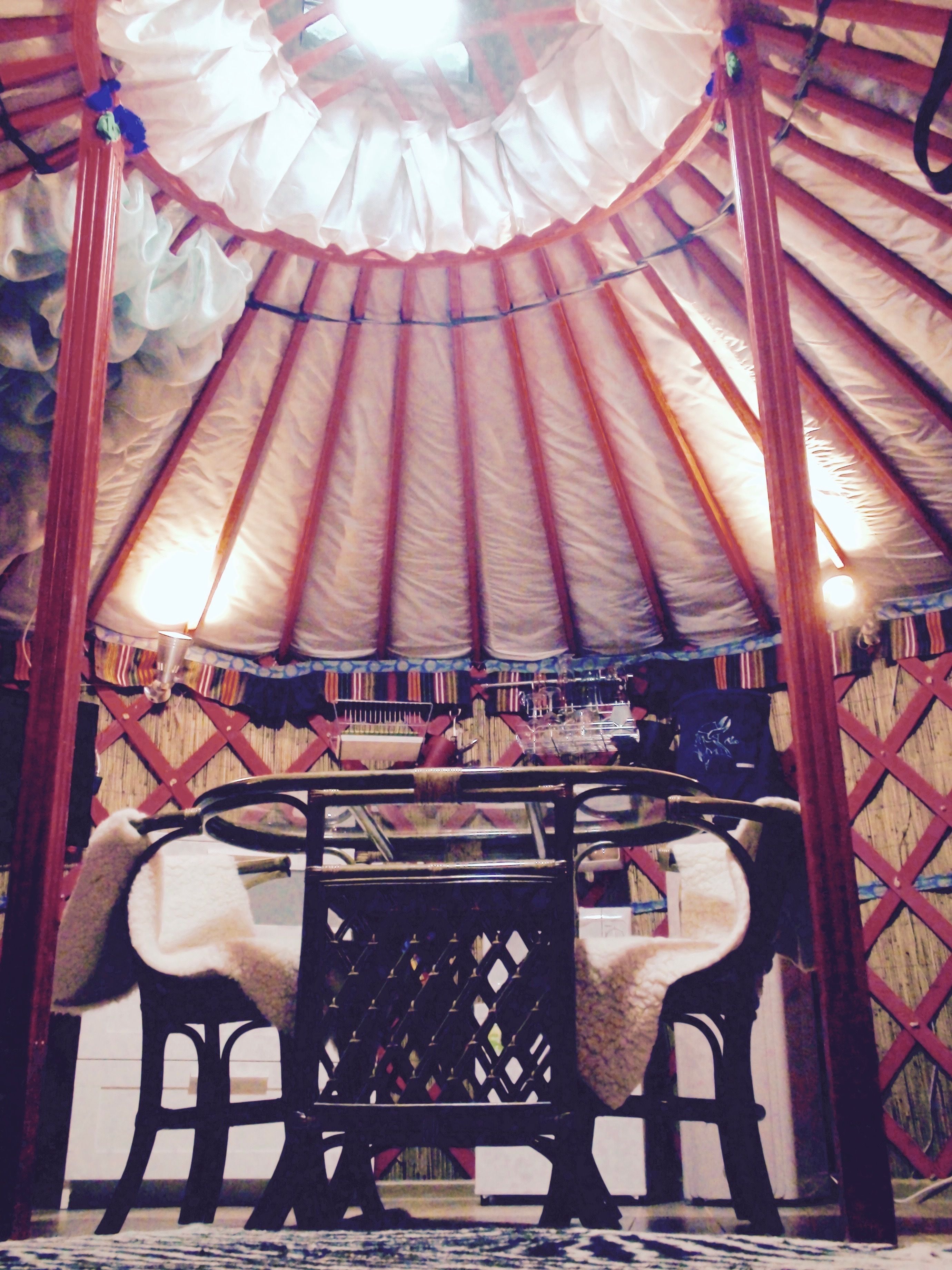 Kahden hengen standard-huone (kaksi sänkyä) | Ruokailu omassa huoneessa