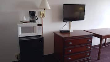 Desk, blackout drapes, iron/ironing board, free WiFi